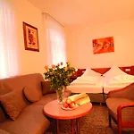 Отель Beck Лауша